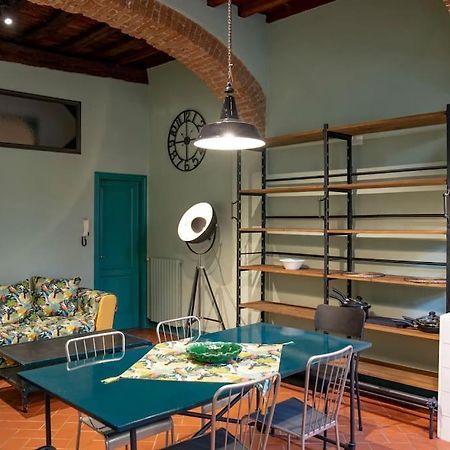 Ferienwohnung Raffinato Trilocale San Frediano Florenz Exterior foto