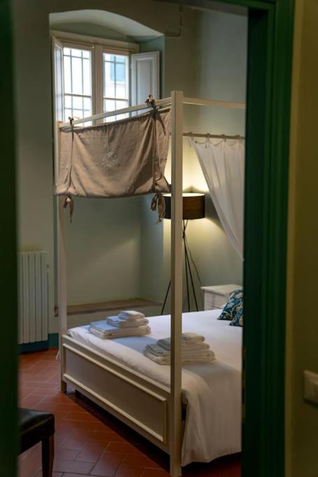 Ferienwohnung Raffinato Trilocale San Frediano Florenz Exterior foto