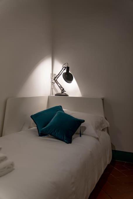 Ferienwohnung Raffinato Trilocale San Frediano Florenz Exterior foto