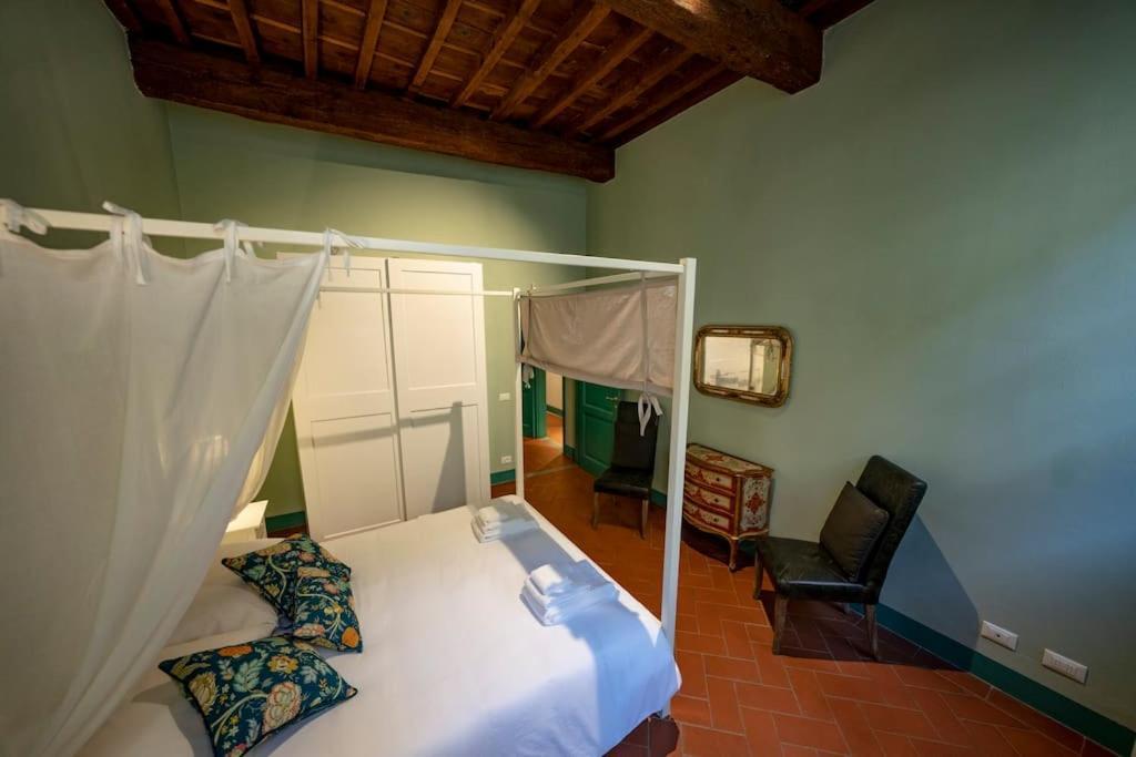 Ferienwohnung Raffinato Trilocale San Frediano Florenz Exterior foto