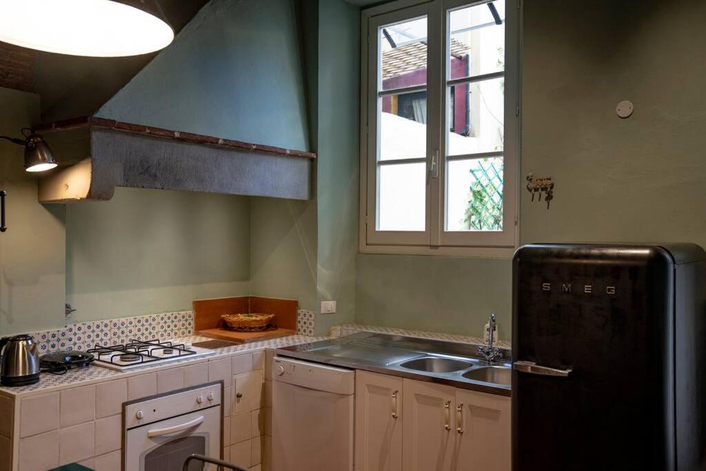 Ferienwohnung Raffinato Trilocale San Frediano Florenz Exterior foto
