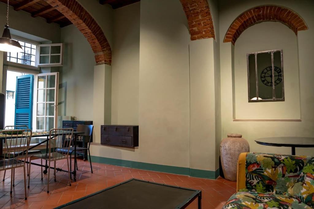 Ferienwohnung Raffinato Trilocale San Frediano Florenz Exterior foto