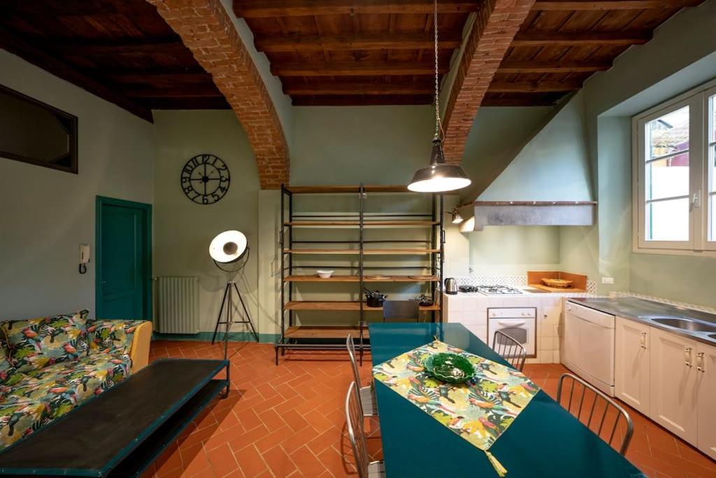 Ferienwohnung Raffinato Trilocale San Frediano Florenz Exterior foto
